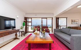 Stunning 3 Bedroom Beachfront Apartment With Parking